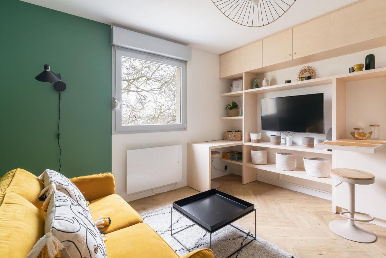 Studio Refait A Neuf Avec Parking En Bord De Loire Nantes Buitenkant foto
