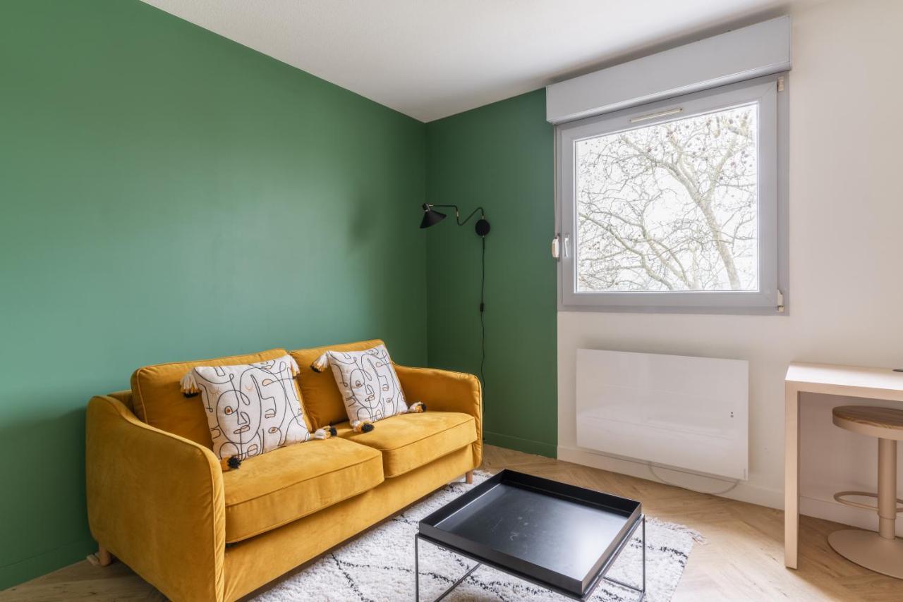Studio Refait A Neuf Avec Parking En Bord De Loire Nantes Buitenkant foto